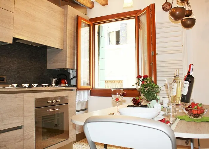 Santacroce * Velence