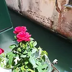 Santacroce *