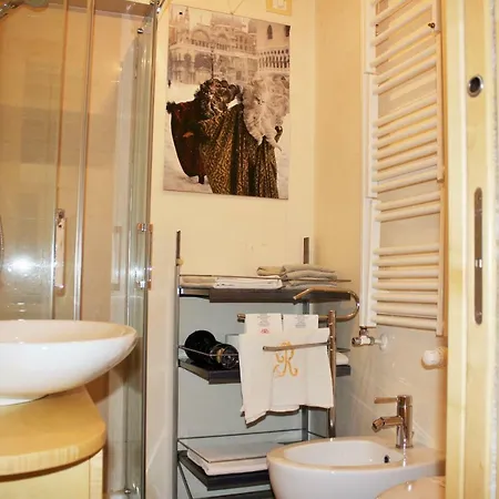 Santacroce Apartment *