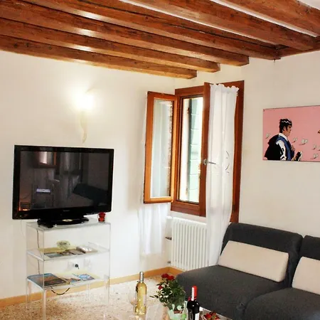 Santacroce Apartment